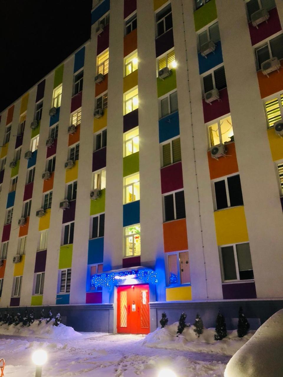 Comfortable Apartment Near Metro Kharkiv Eksteriør billede
